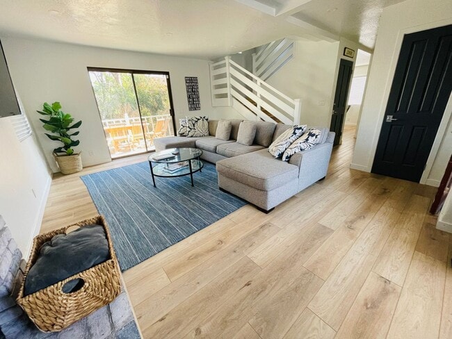 Photo - Gorgeous Furnished Canyon Home near beach/...