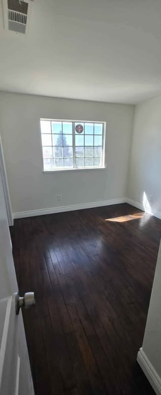 Photo - 18604 Newman Ave