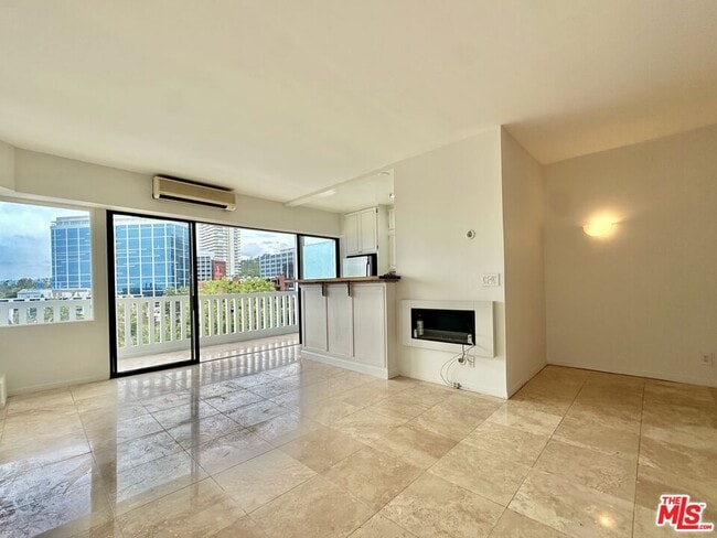 Building Photo - 999 N Doheny Dr Unit 711