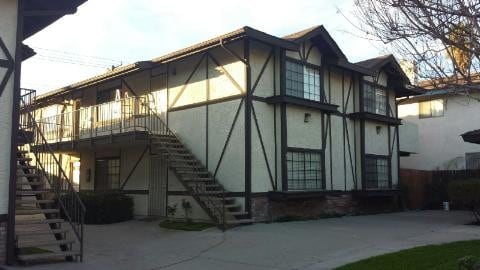 Building Photo - 317 N San Gabriel Ave Unit 04