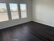 Photo - 476 E Center St Townhome