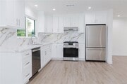 Photo - 7763 Grove St