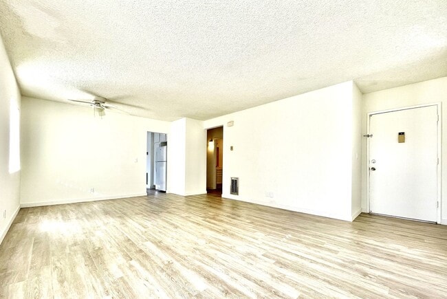 Photo - Spacious Updated Single Level Upstairs Unit! Unit D