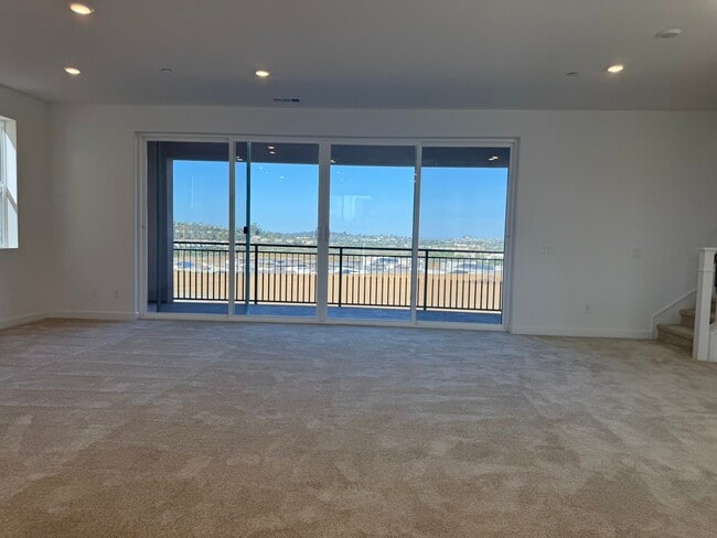 Photo - 424 Bunsen St