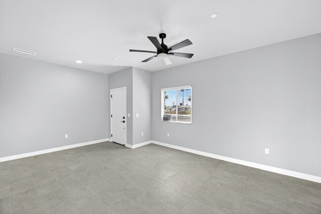 Photo - 66274-274 Hacienda Ave