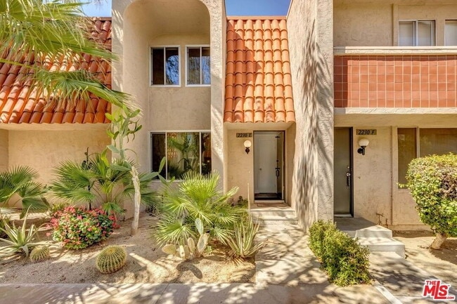 COMING SOON! 3 Bed in Indian Canyon Gardens - COMING SOON!
3 Bed in Indian Canyon Gardens Apartment Unit D