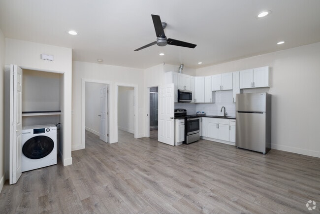 2BR, 1BA - 925SF - Kitchen/ Living Room - Parkway Plaza Apartments