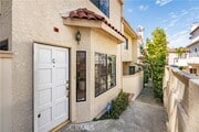 Photo - 2008 Mathews Ave Townhome