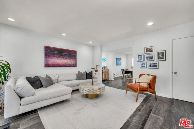 Photo - 14238 Dickens St Unit 4