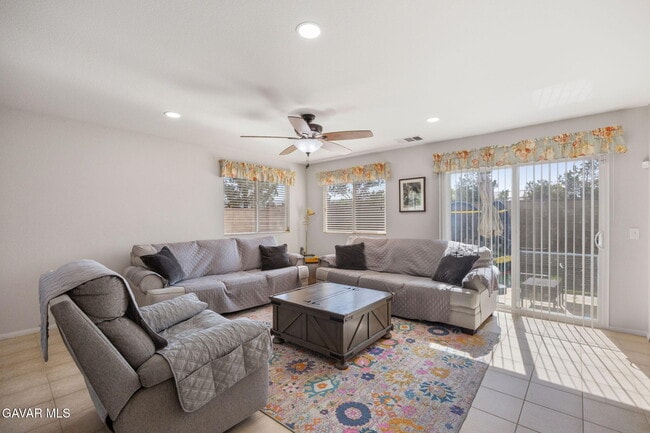 Photo - 43433 59th St W