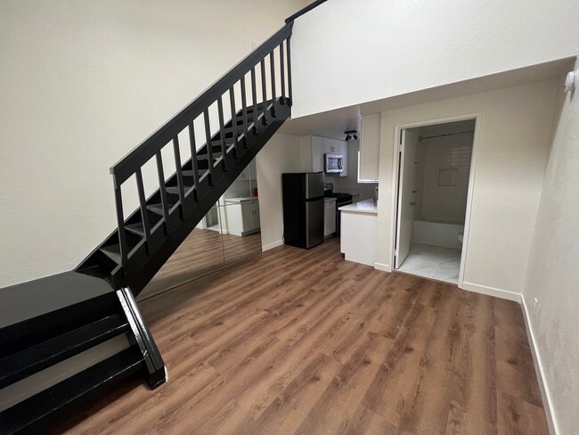 Photo - 12621 Matteson Ave Unit 3