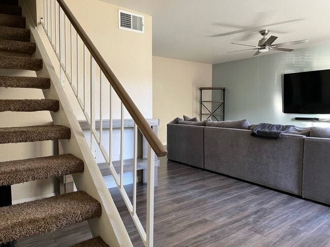 Living room - 2809 Via Clarez