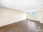 Photo - Beautiful 2B/2.5BA Townhouse. NEWER CONSTR...