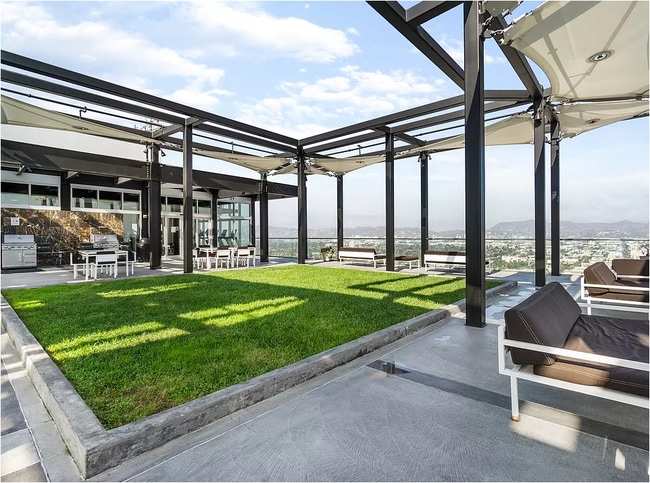 Building Photo - 3810 Wilshire Blvd Unit 1104