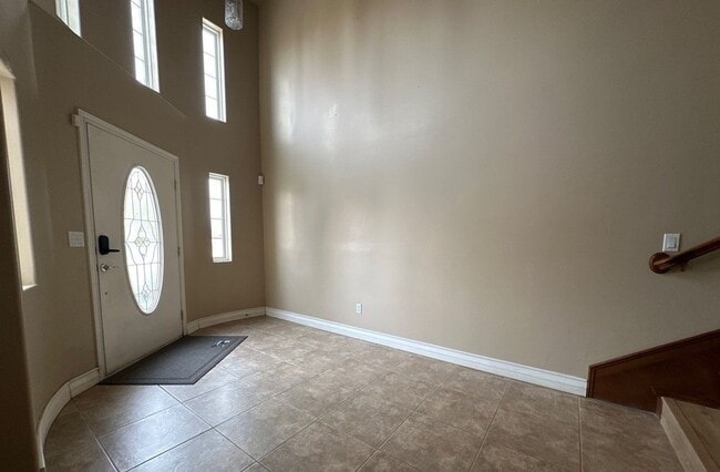 Photo - Lakefront Retreat 5BD | 3BTH– Available fo...