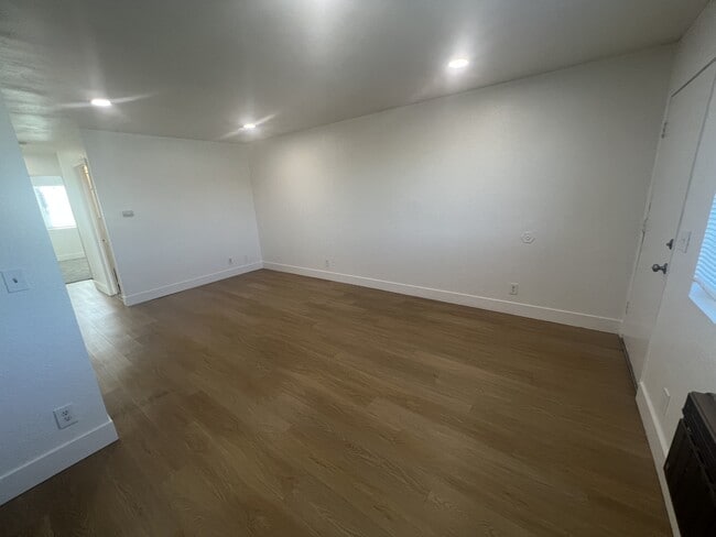 Photo - 3965 Logan Ave