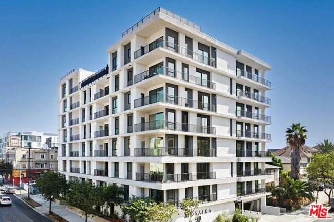 Building Photo - 904 S New Hampshire Ave Unit 504