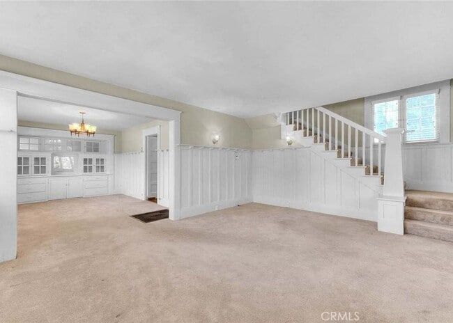 Photo - 563 Claremont Pl