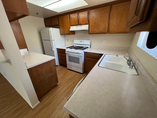 Photo - 1517 Rock Glen Ave Unit 204