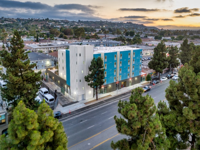 Building Photo - 4008 W Martin Luther King Jr Blvd