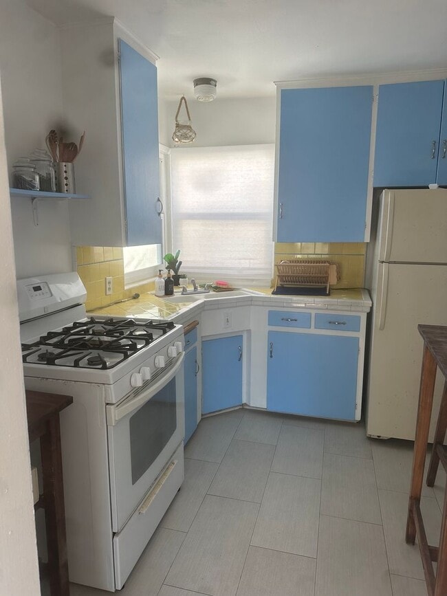 Photo - 731-33.5 Beryl St Unit 733