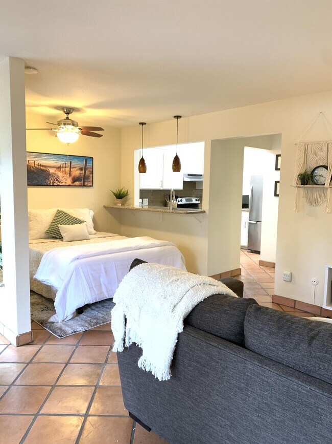 Photo - 7948 Mission Center Ct