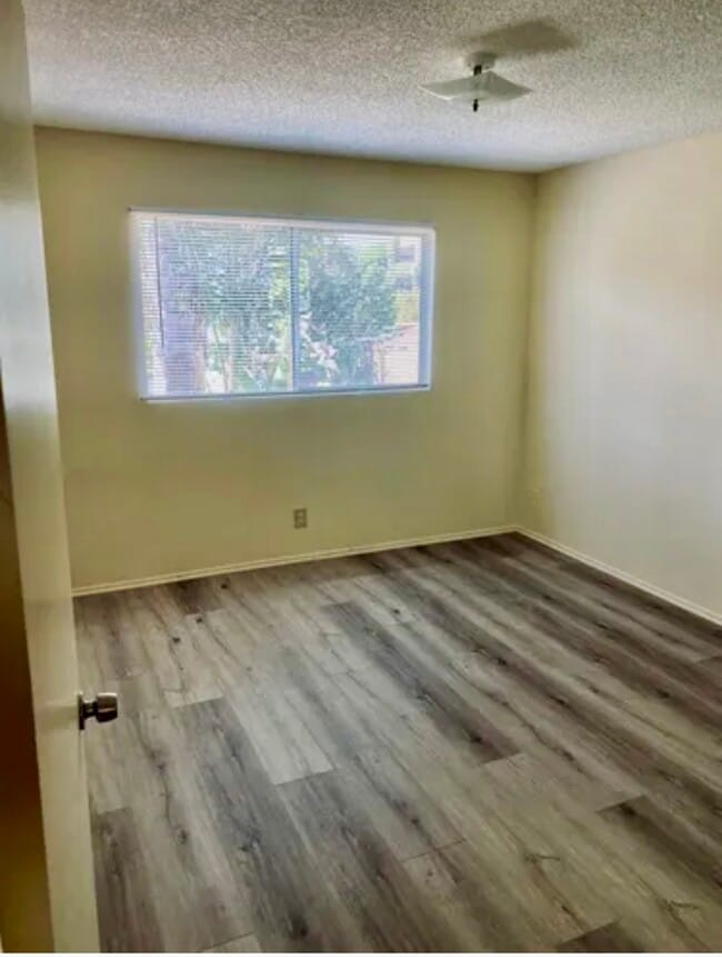 Photo - 5716 Waring Ave Unit 202