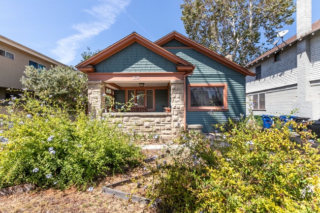 Building Photo - 1635 S Wilton Pl Rental