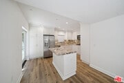 Photo - 1529 S Beverly Dr Townhome