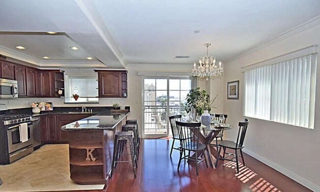 Photo - 700 S Ardmore Ave