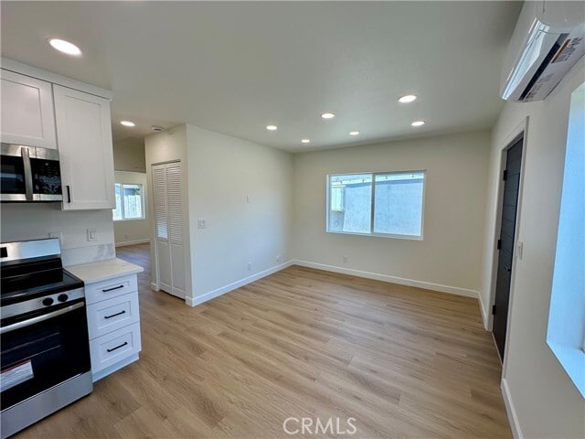 Photo - 1936 W Valencia Dr