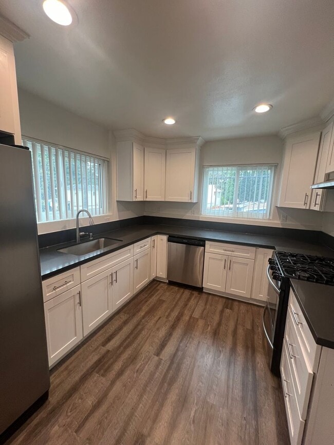 Photo - 2806-2810 Partridge Ave. Unit 2810