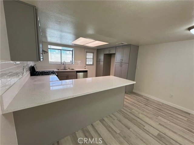 Photo - 44155 10th St W