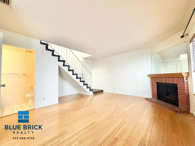 Building Photo - 4455 Vista Del Monte Ave Unit 5