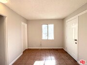 Photo - 823 E 111th Pl Unit 1/4