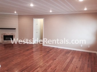 Building Photo - 2141 S Bentley Ave Unit 106