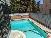 Photo - 628 S Ardmore Ave Condo Unit 24