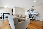 Photo - Unbeatable Location! Bright 1 Bed, 1 Bath ... House