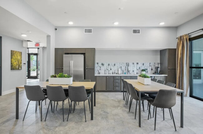 Photo - Alpine Family Apartments