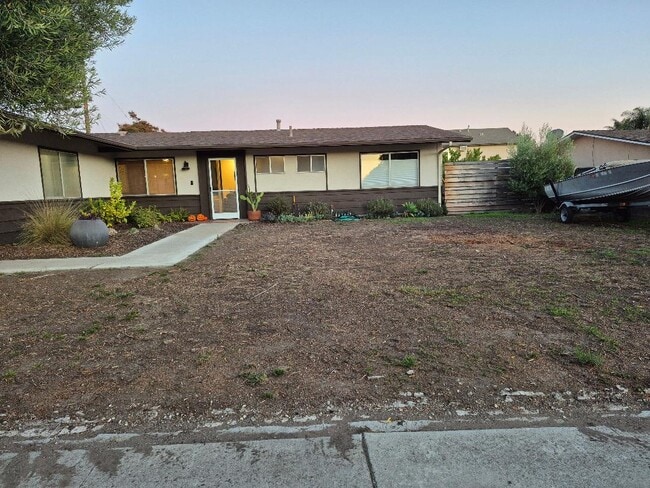 Ranch House - 334 Calor Dr