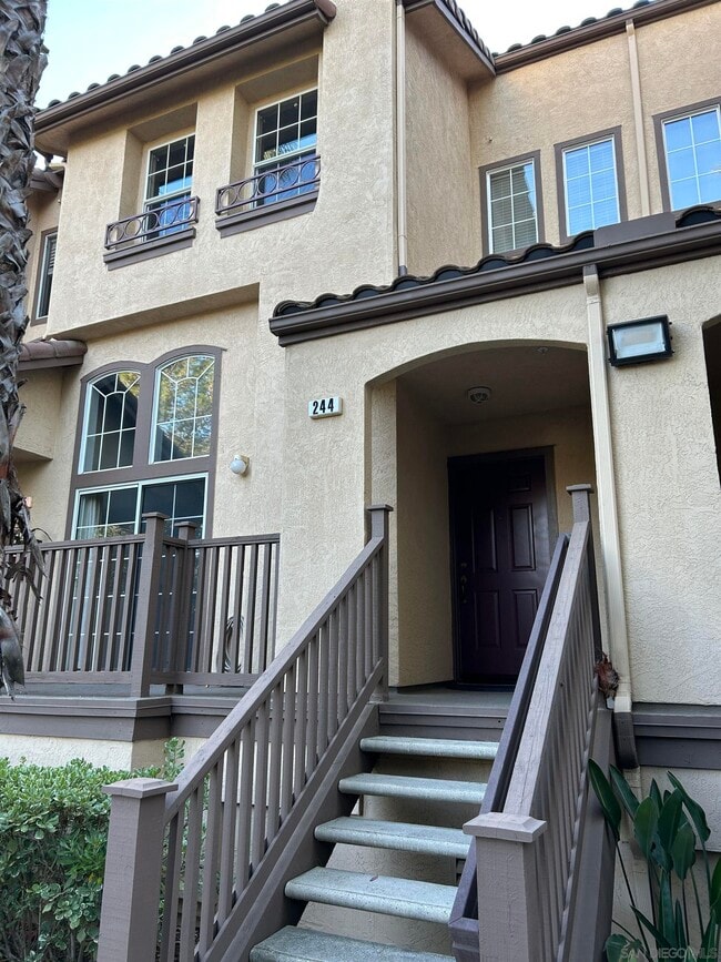 Photo - 10284 Wateridge Cir Townhome