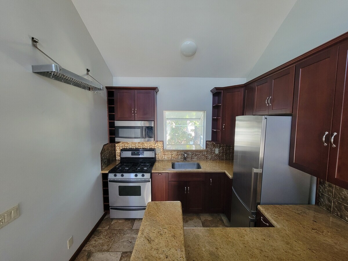 Photo - 303 Sherwood Drive (double occupancy)