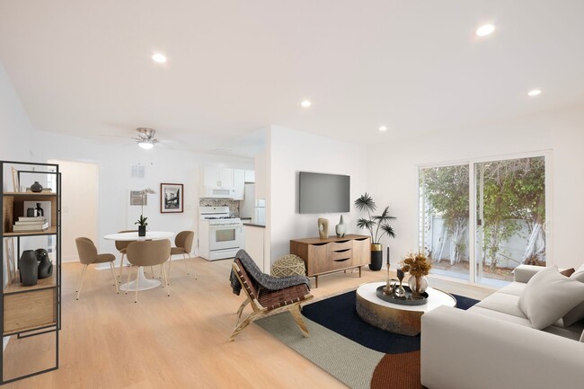 Photo - 937 N Orange Grove Ave