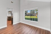 Photo - 509 Pacesetter St