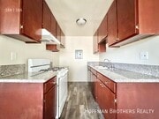 Photo - 20339 Saticoy St Unit 10