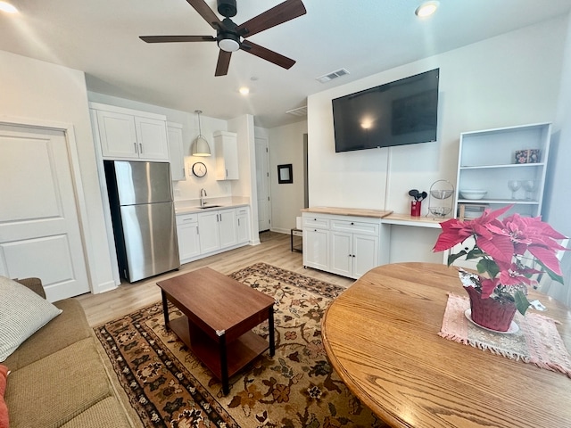 Photo - 283 Hadley Wy