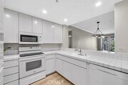 Photo - 2243 Martin Unit 304
