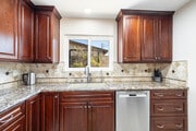 Photo - 2206 Stinson St