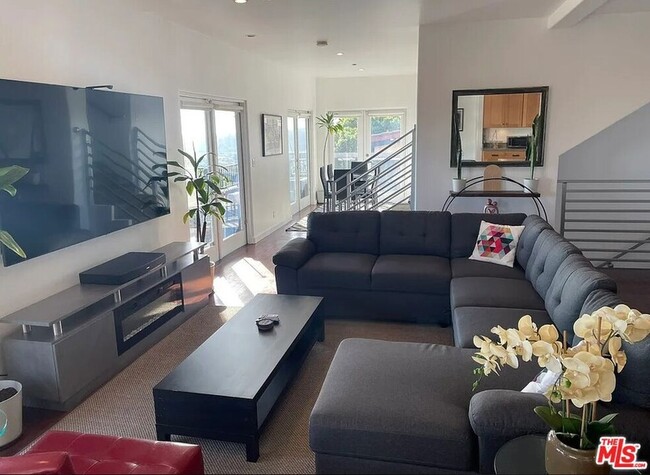 Photo - 3320 Two Tree Ave