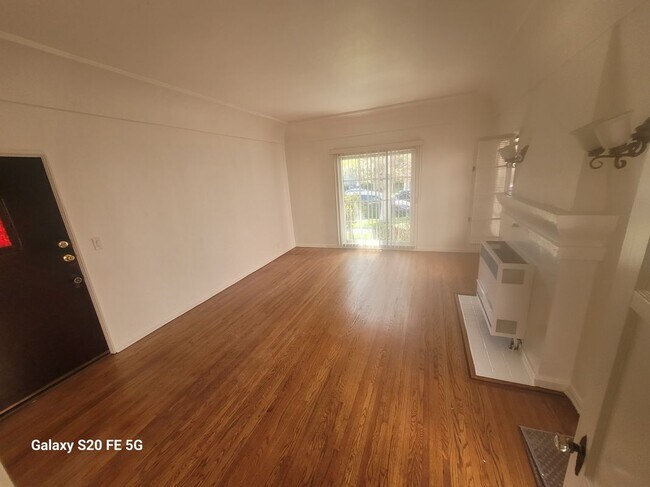 Photo - 4168 Garthwaite Ave